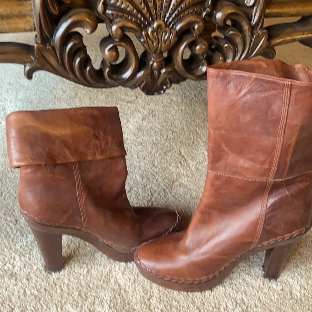 Ankle or mid leg platform high heels boots